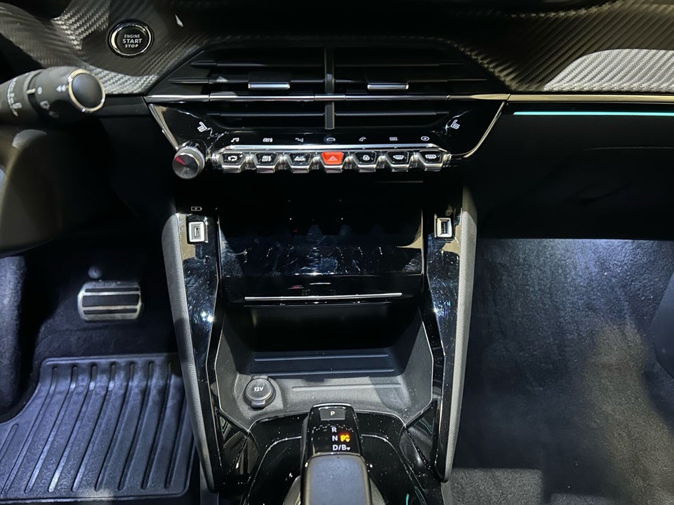 Peugeot e-208 50 GT 5d