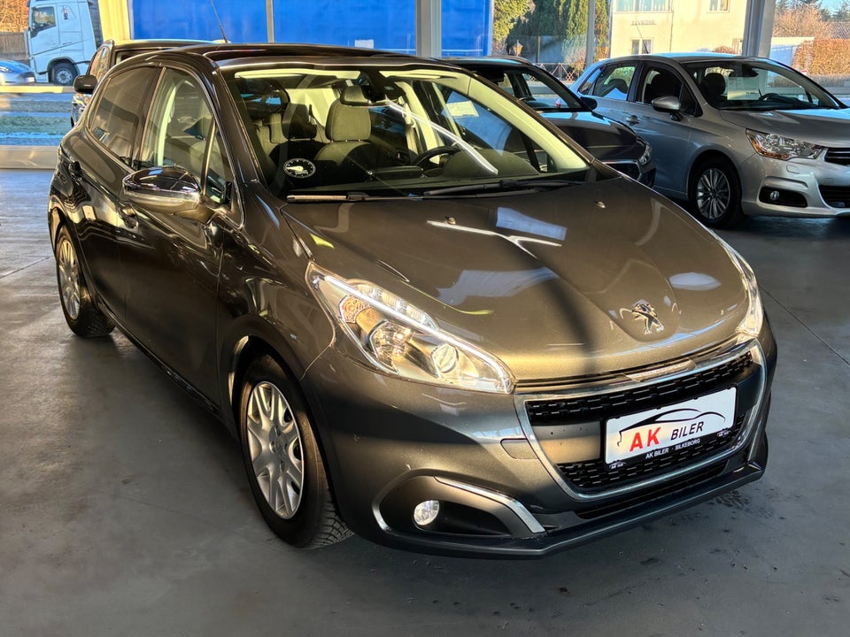 Peugeot 208 1,6 BlueHDi 100 Desire Sky 5d