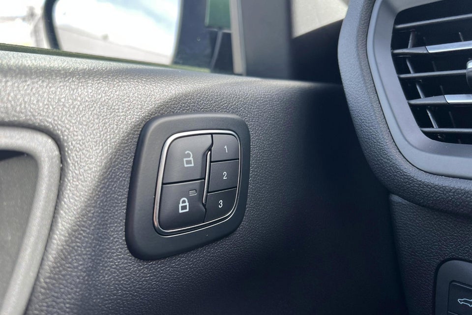 Ford Kuga 2,5 PHEV ST-Line X CVT 5d