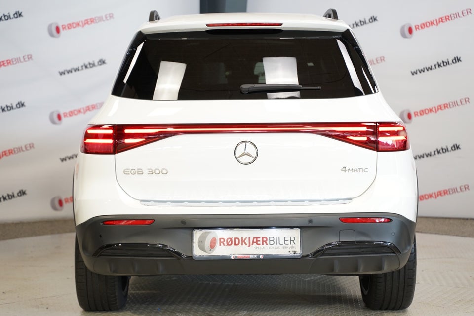 Mercedes EQB300 AMG Line 4Matic 5d