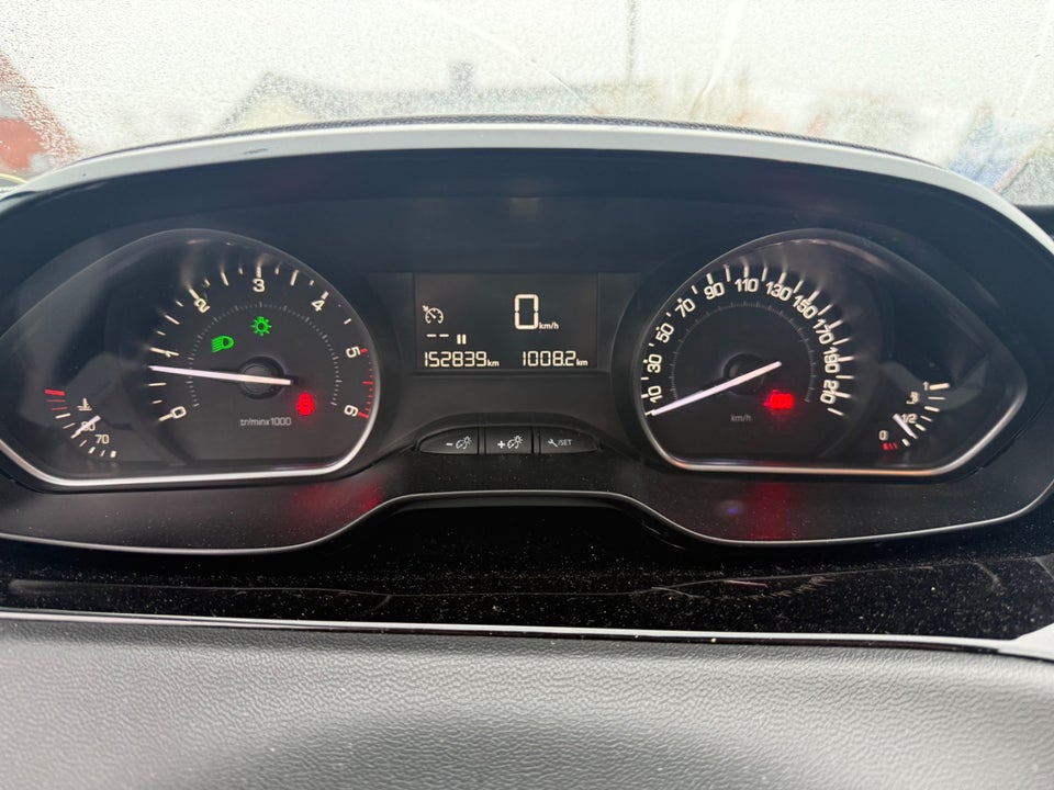 Peugeot 208 1,6 BlueHDi 100 Active 5d