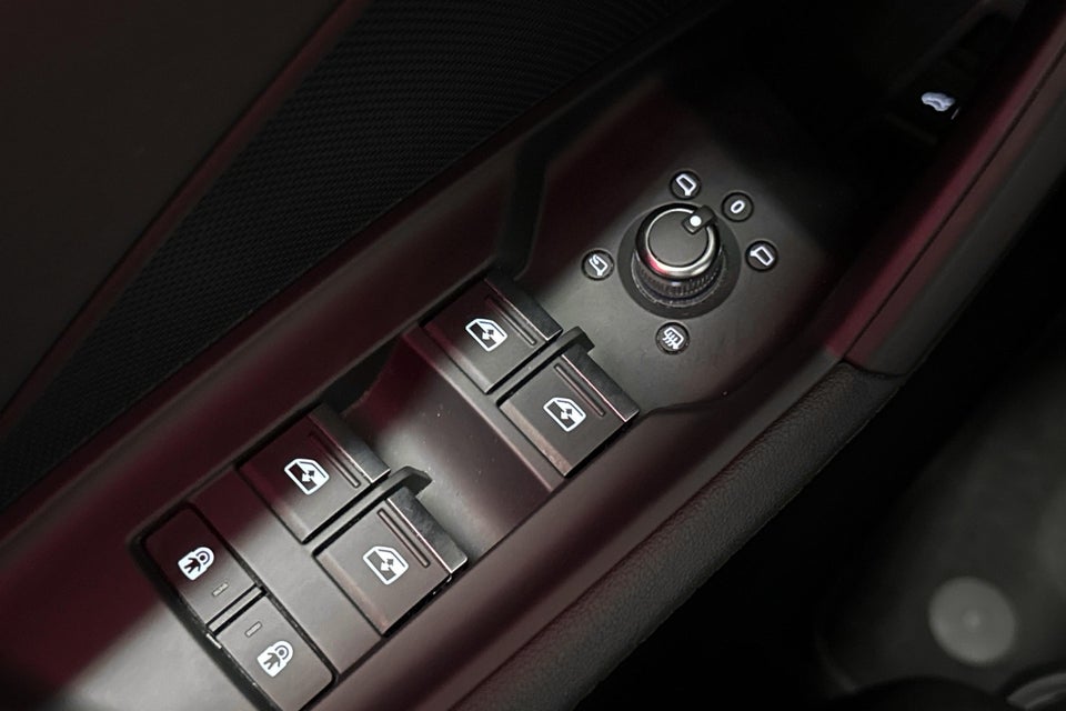 Audi A3 40 TFSi e Sportback S-tr. 5d