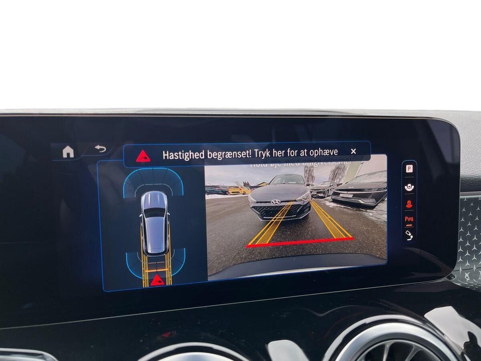 Mercedes EQB300 Progressive Advance Plus 4Matic 5d