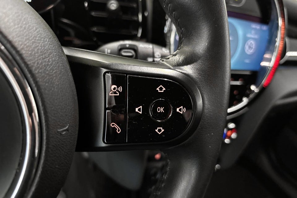 MINI Cooper SE Classic Trim 3d