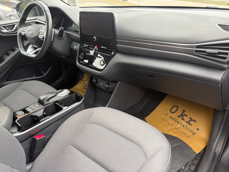 Hyundai Ioniq 40 EV Premium 5d