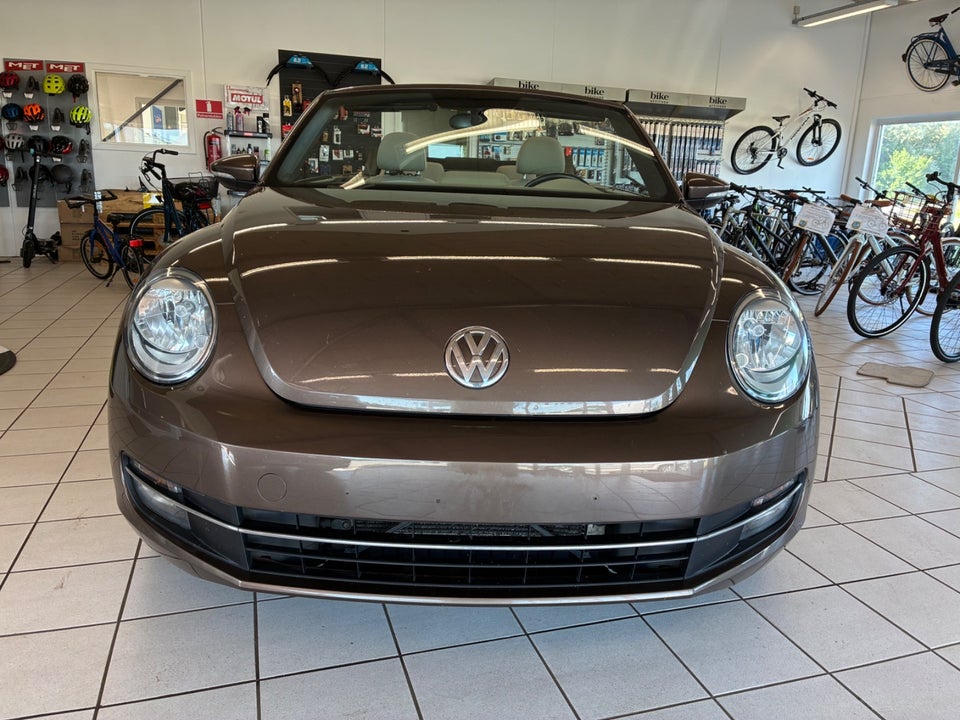 VW The Beetle 1,2 TSi 105 Design Cabriolet 2d