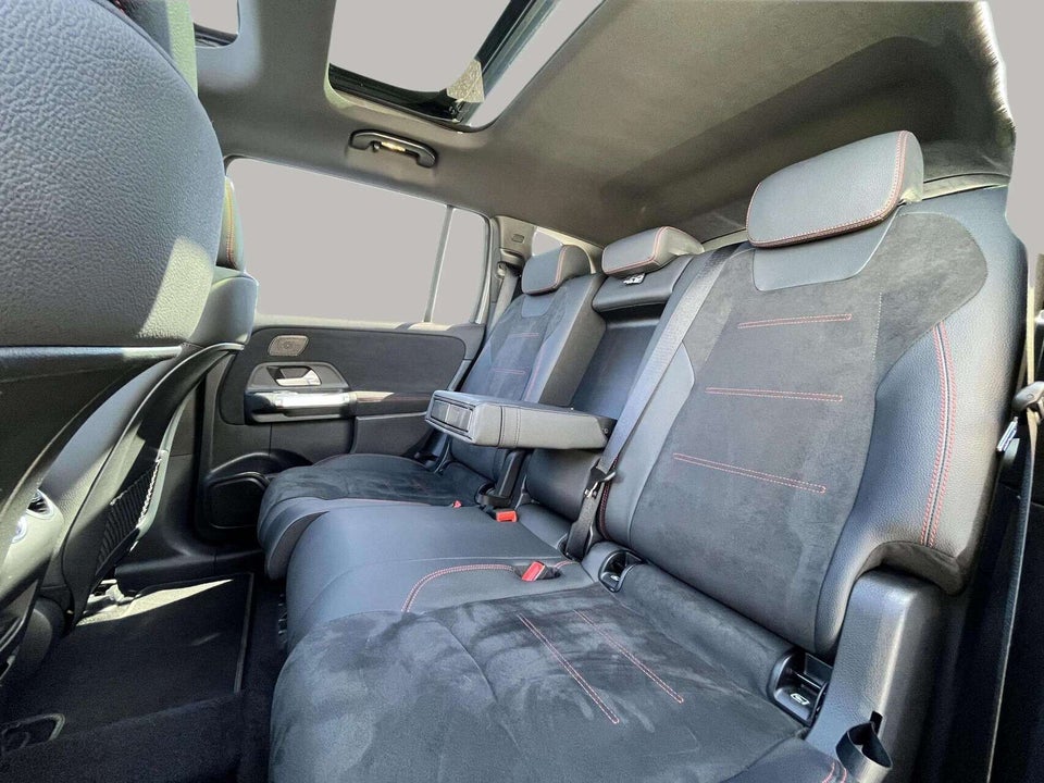 Mercedes EQB300 AMG Line 4Matic 5d