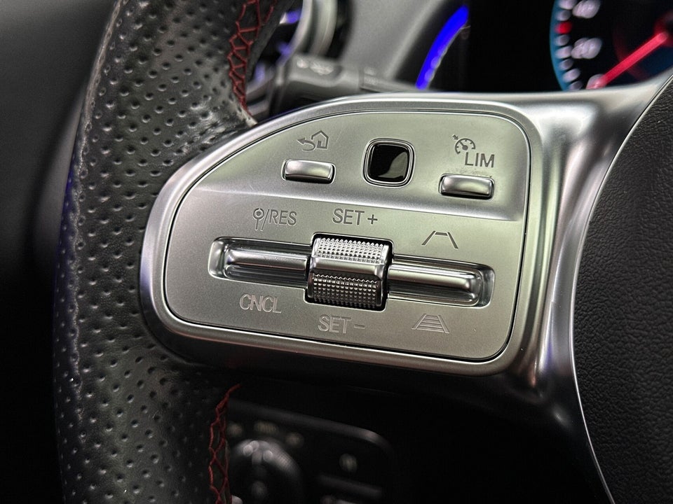 Mercedes EQB250 AMG Line 5d