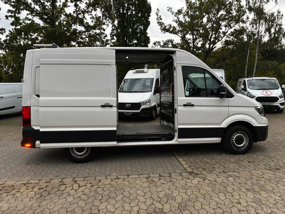 VW Crafter 35 2,0 TDi 177 Kassevogn L3H2 aut.