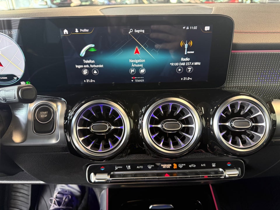 Mercedes EQB300 AMG Line 4Matic 7prs 5d