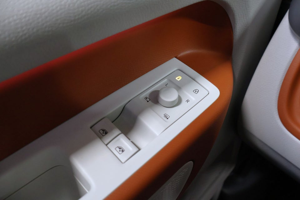 VW ID.Buzz 77 Pro SWB 5d