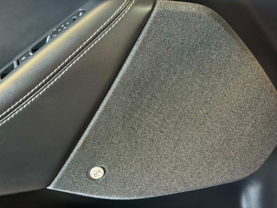 Ford Mustang Mach-E 70 Premium Standard Range 5d