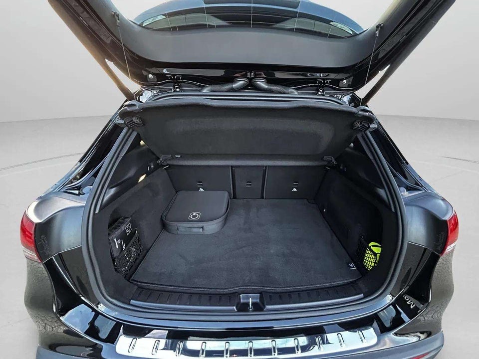 Mercedes EQA250+ Progressive 5d
