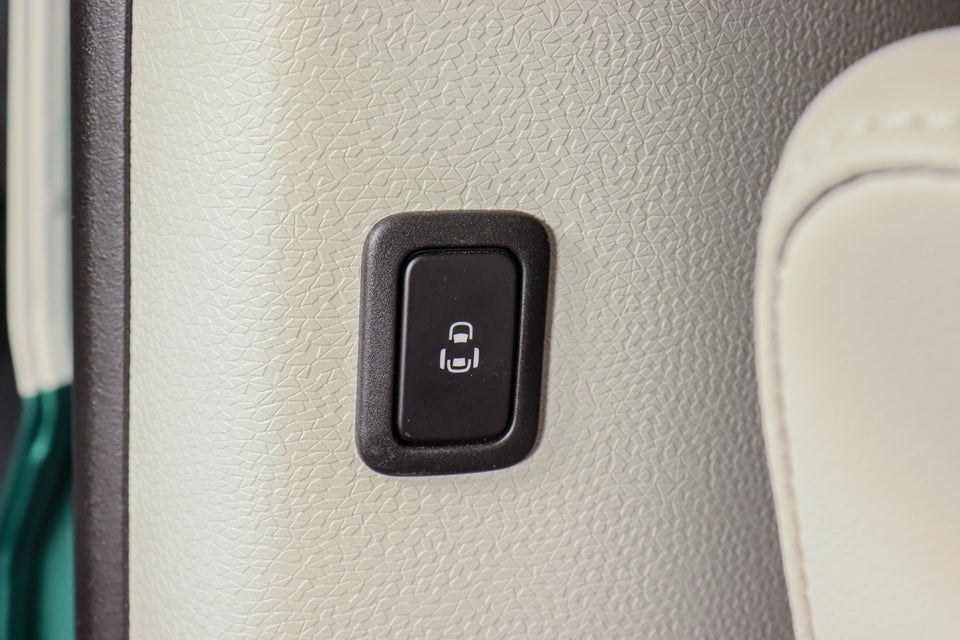 VW ID.Buzz 77 Pro SWB 5d