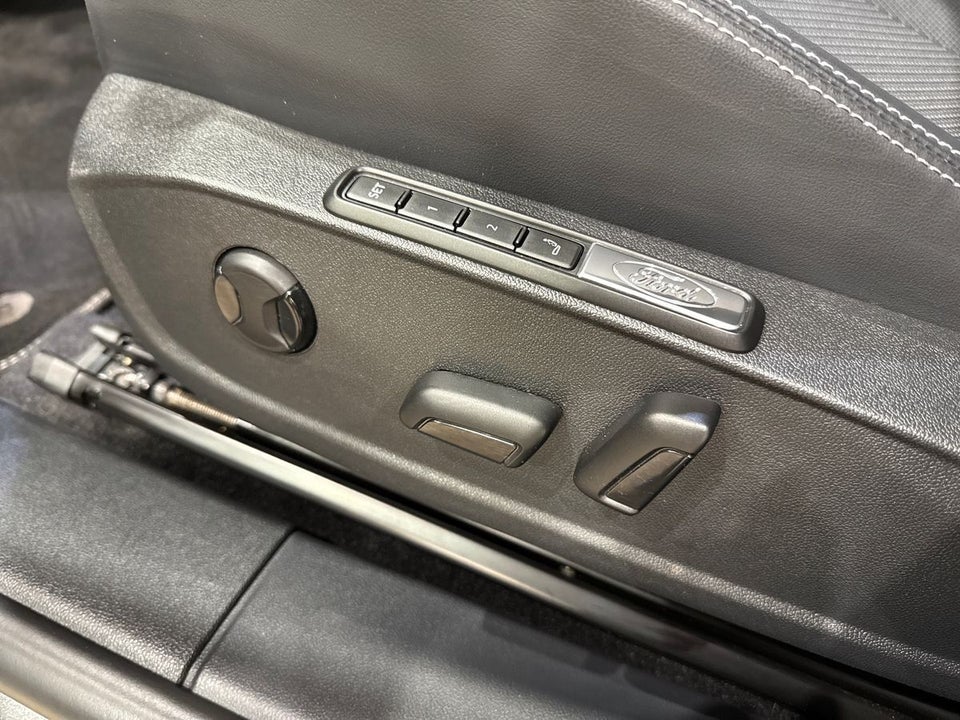 Ford Explorer 82 Select Extended Range 5d