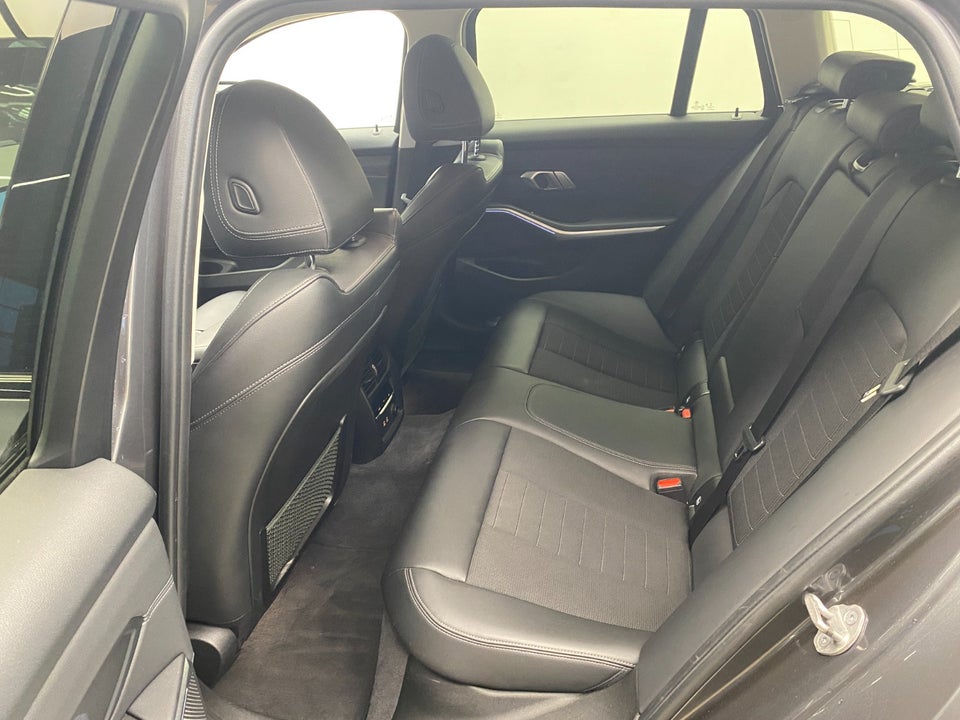 BMW 320d 2,0 Touring Sport Line aut. 5d