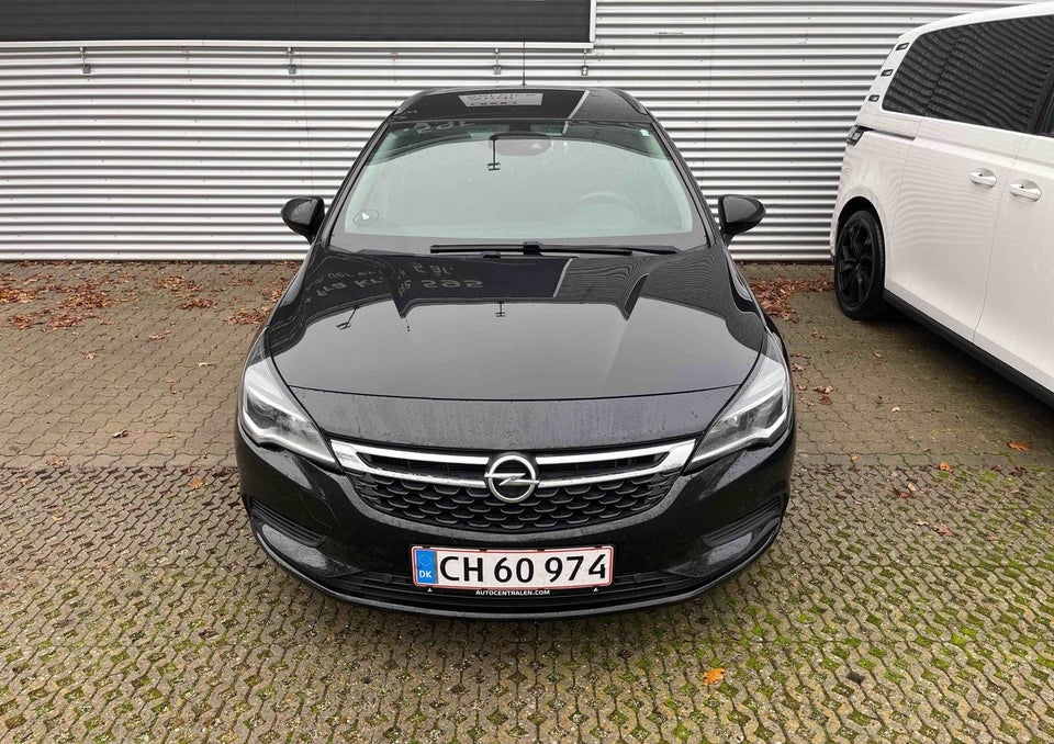 Opel Astra 1,6 CDTi 136 Enjoy Sports Tourer 5d