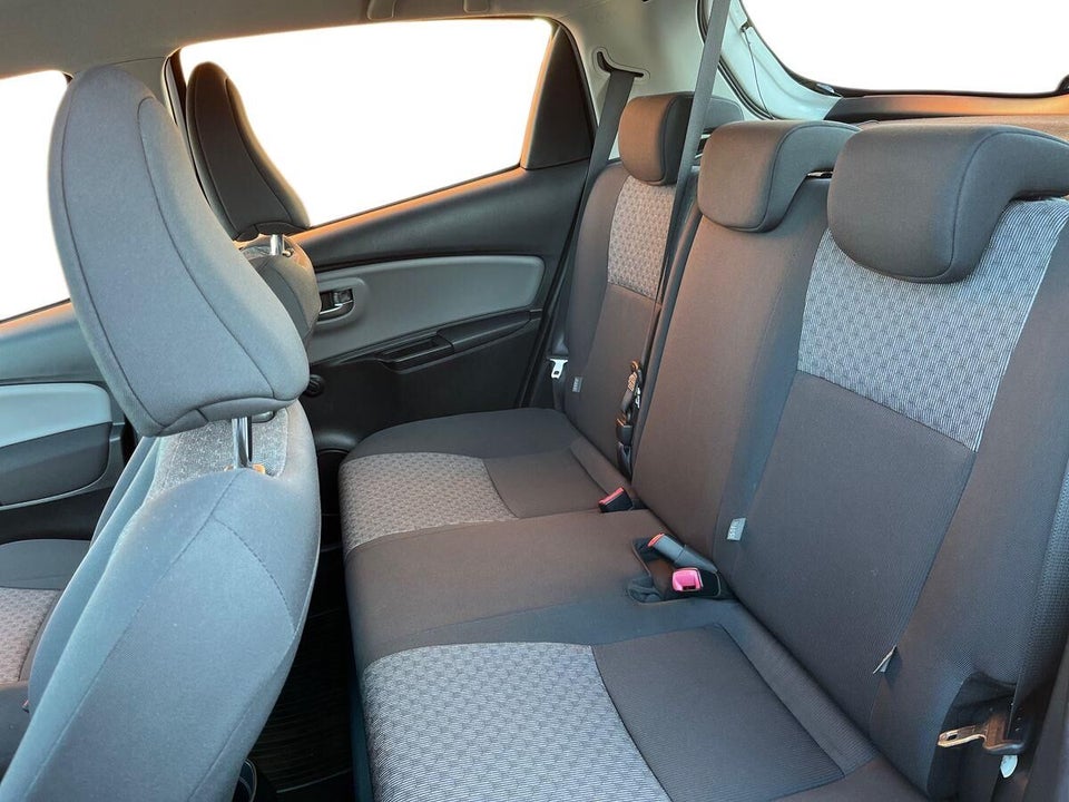 Toyota Yaris 1,5 Hybrid H1 e-CVT 5d