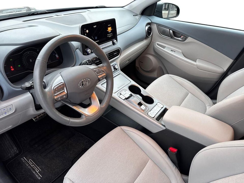 Hyundai Kona 64 EV Premium 5d