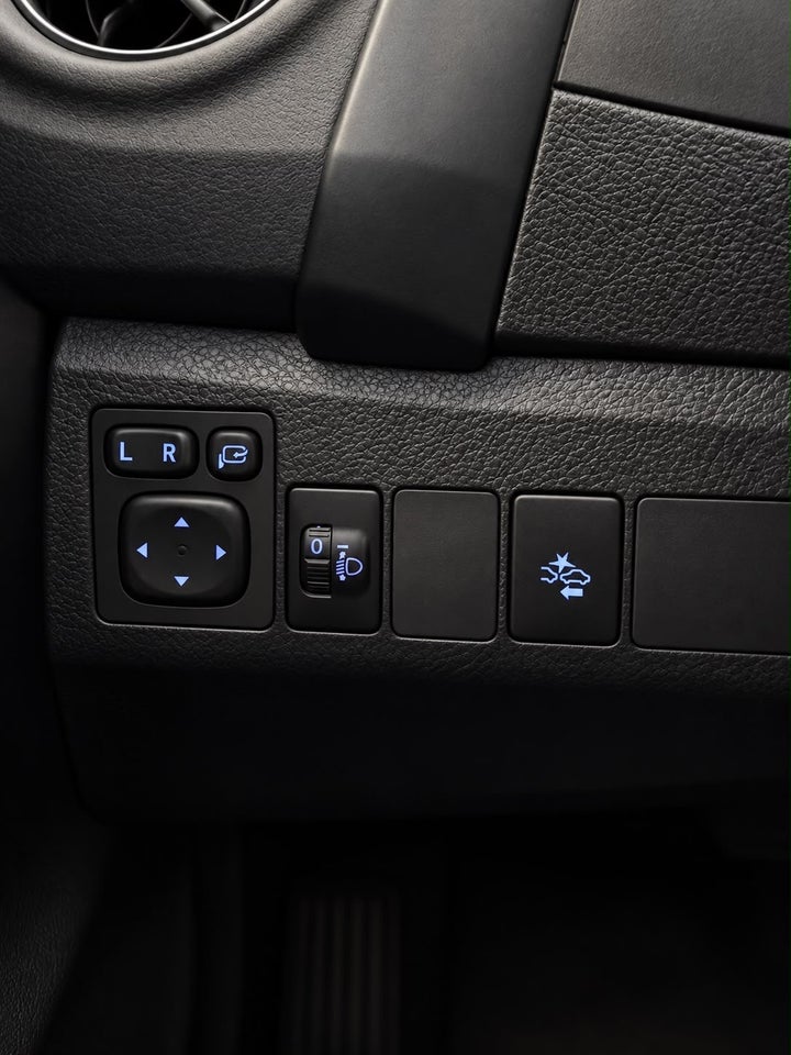 Toyota Auris 1,8 Hybrid H2 Comfort CVT 5d