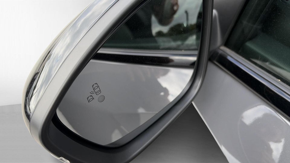 Peugeot e-2008 54 GT 5d