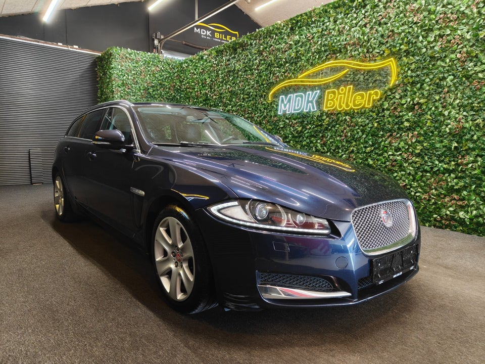 Jaguar XF 2,2 D S Portfolio Sportbrake aut. 5d
