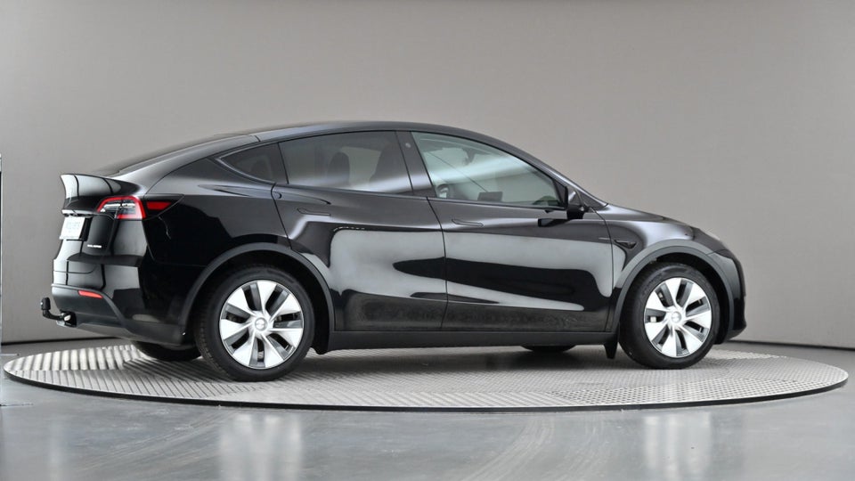 Tesla Model Y Long Range AWD 5d