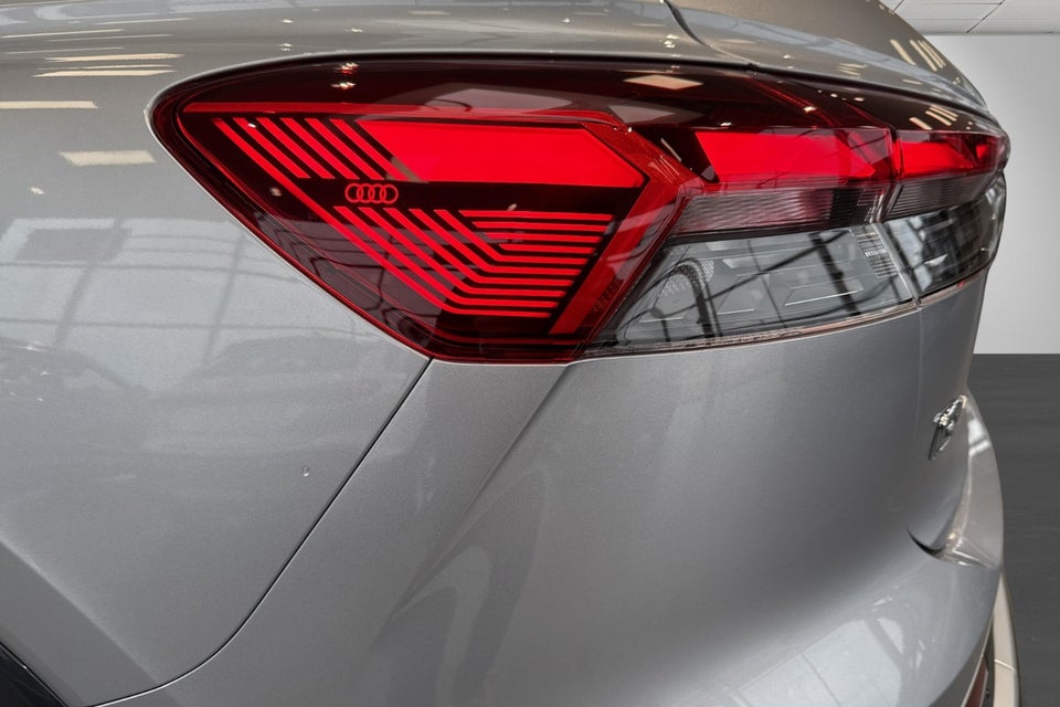 Audi Q4 e-tron 45 S-line Edition 5d