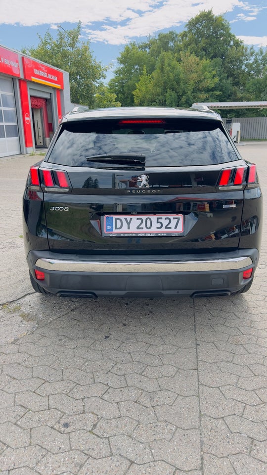 Peugeot 3008 1,2 e-THP 130 Allure EAT6 5d