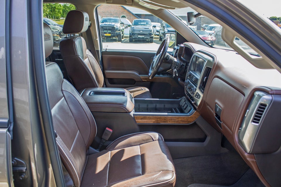 Chevrolet Silverado 1500 5,3 CrewCab High Country aut. 4x4 4d