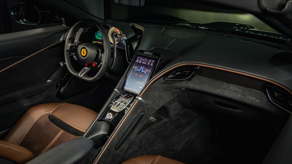 Ferrari Roma 3,9 Spider DCT 2d