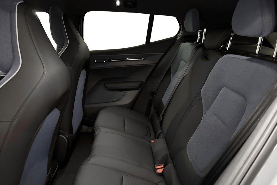 Volvo EX30 Extended Range Core 5d