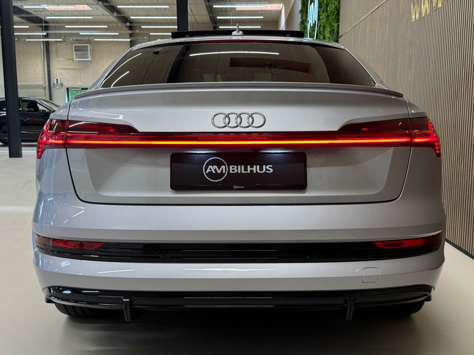 Audi e-tron 55 S-line Sportback quattro 5d