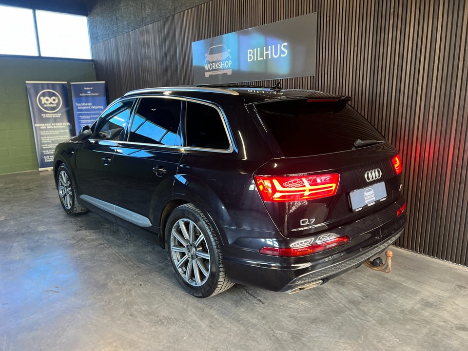 Audi Q7 3,0 TDi 272 quattro Tiptr. 7prs 5d