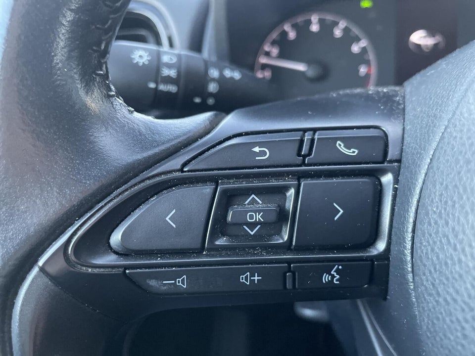 Toyota Yaris 1,5 Active 5d