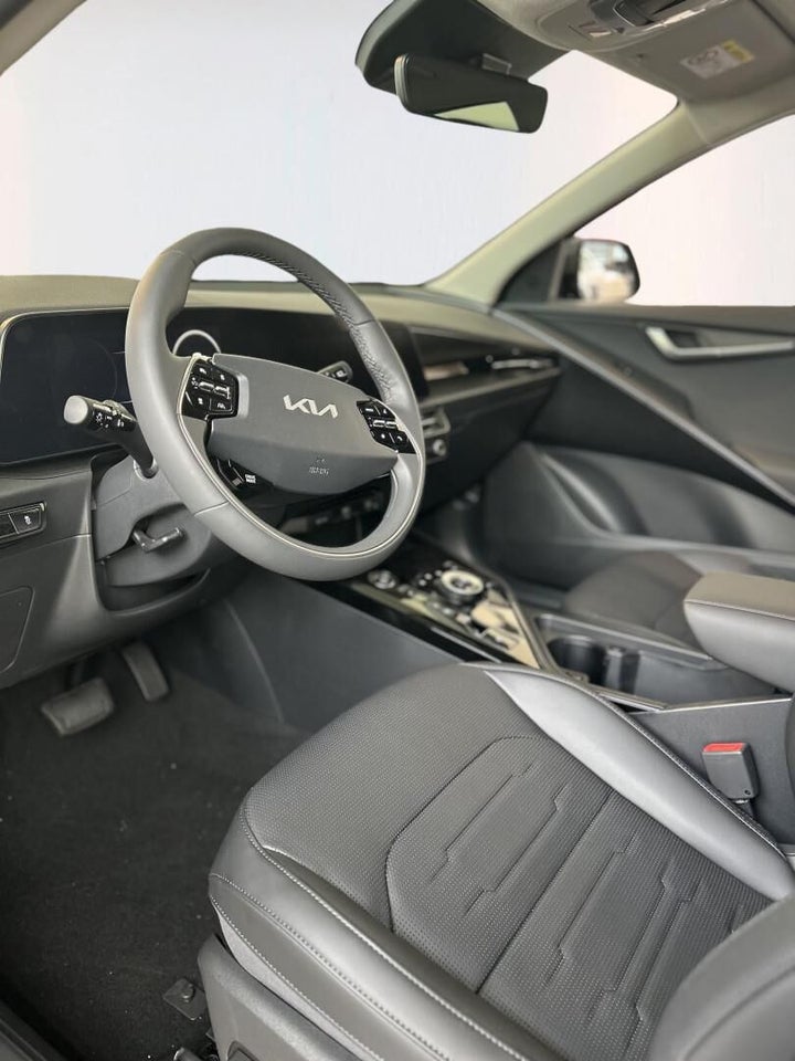 Kia Niro 64 EV Prestige 5d