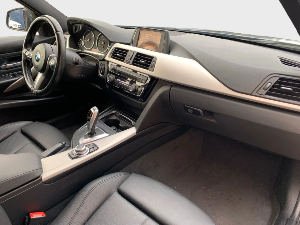 BMW 320d 2,0 aut. 4d