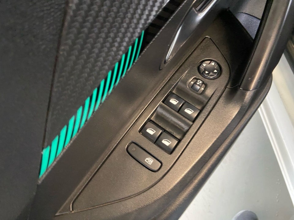 Peugeot e-2008 50 Allure 5d