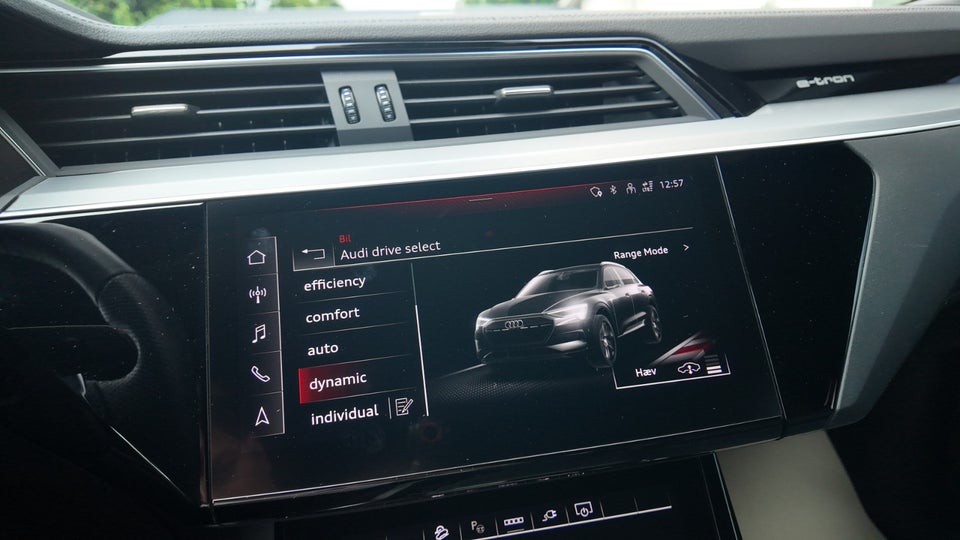 Audi e-tron 55 S-line quattro 5d