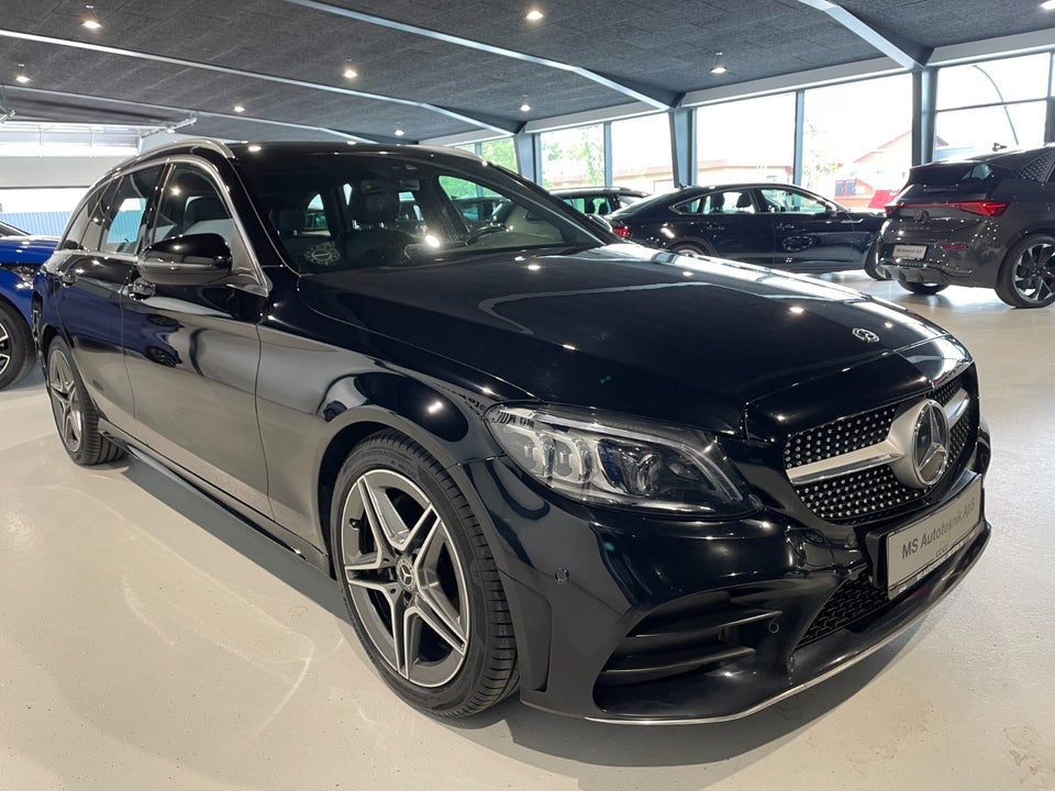 Mercedes C220 d 2,0 AMG Line stc. aut. 5d
