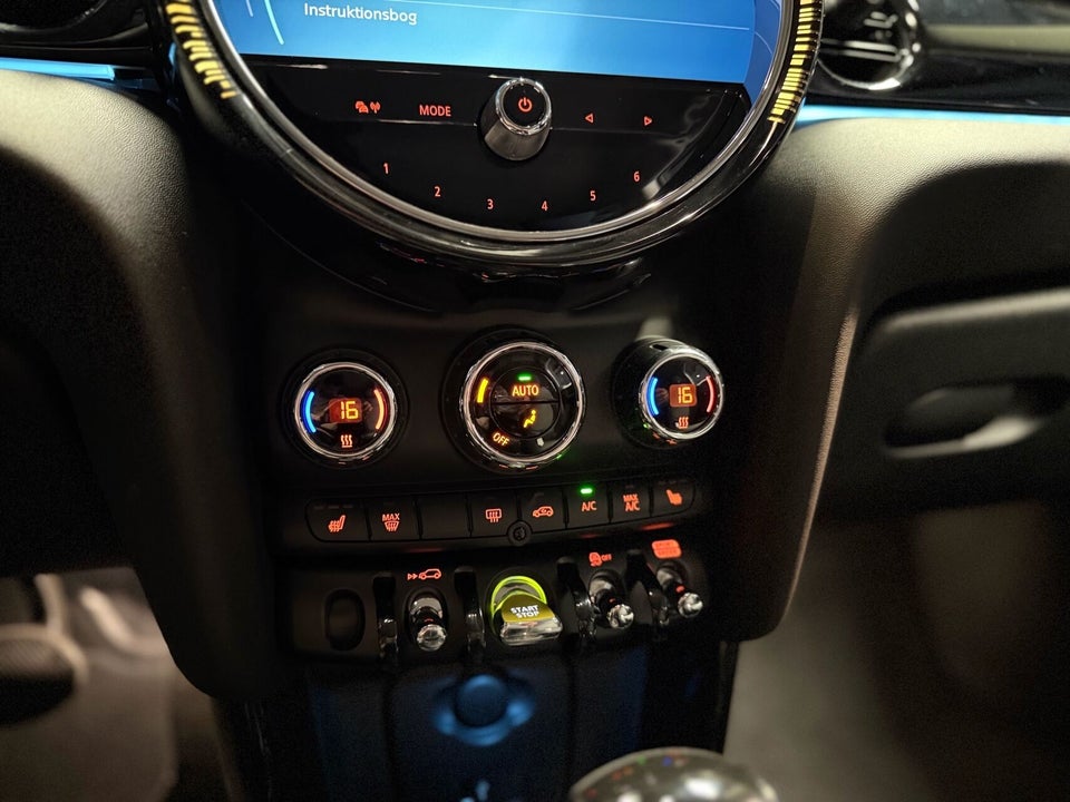 MINI Cooper SE Classic Trim 3d