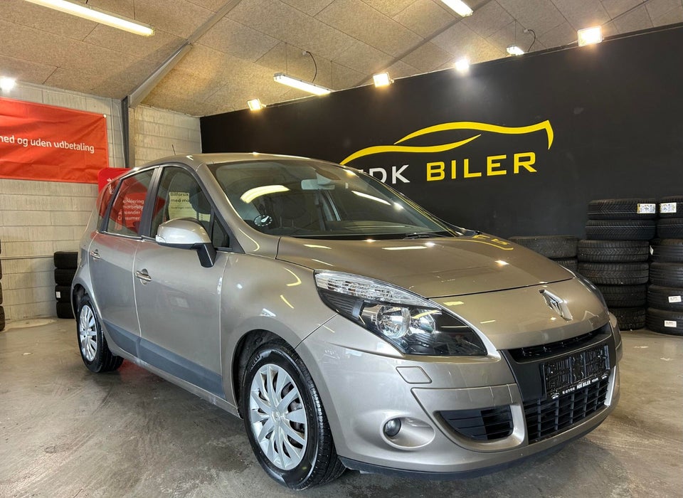 Renault Scenic III 1,9 dCi 130 Expression 5d