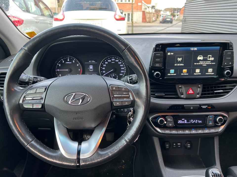 Hyundai i30 1,0 T-GDi Life Komfort stc. 5d