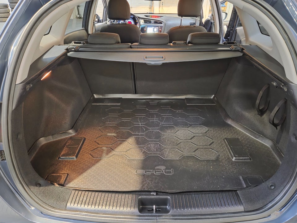 Kia Ceed 1,0 T-GDi Style+ Clim Limited SW 5d