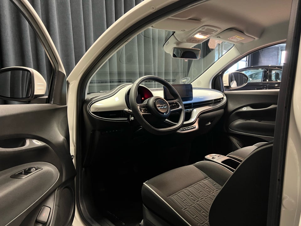 Fiat 500e 42 Icon 3d