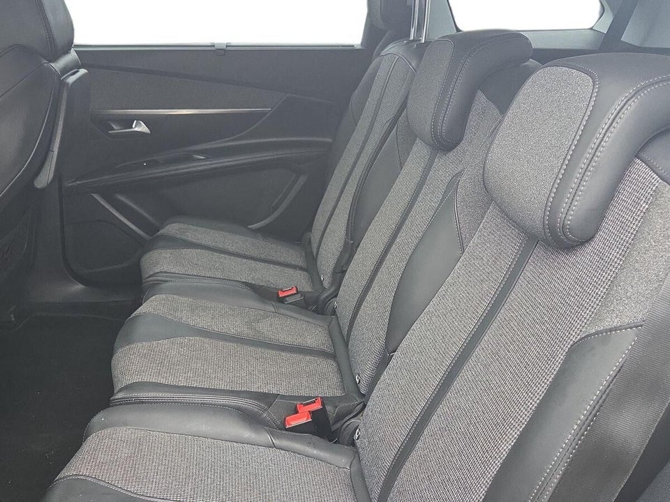 Peugeot 5008 1,2 e-THP 130 Allure EAT6 7prs 5d