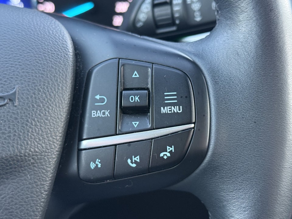 Ford Kuga 2,5 PHEV Titanium CVT 5d