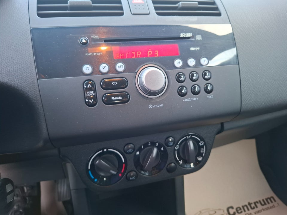 Suzuki Swift 1,3 GL 3d