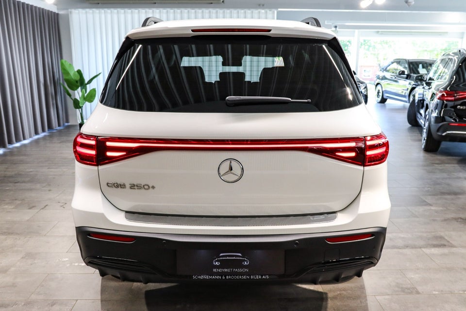 Mercedes EQB250+ AMG Advance 5d