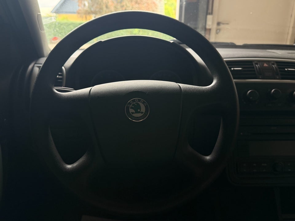 Skoda Fabia 1,2 12V Ambiente 5d